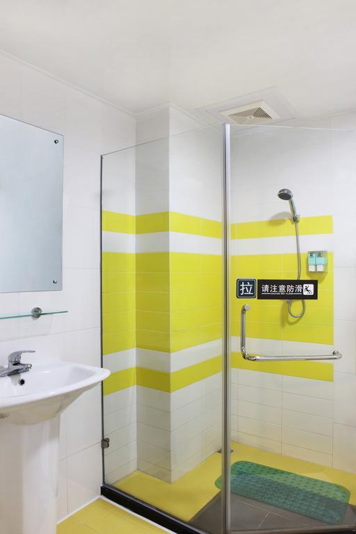 7Days Inn Guangzhou Guihuagang Rum bild